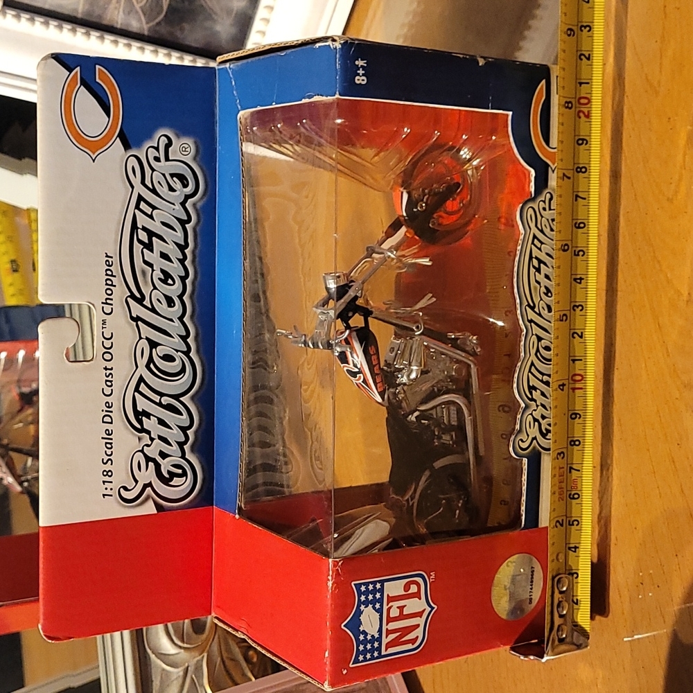 Ertl. Collectibles Bears NFL chopper